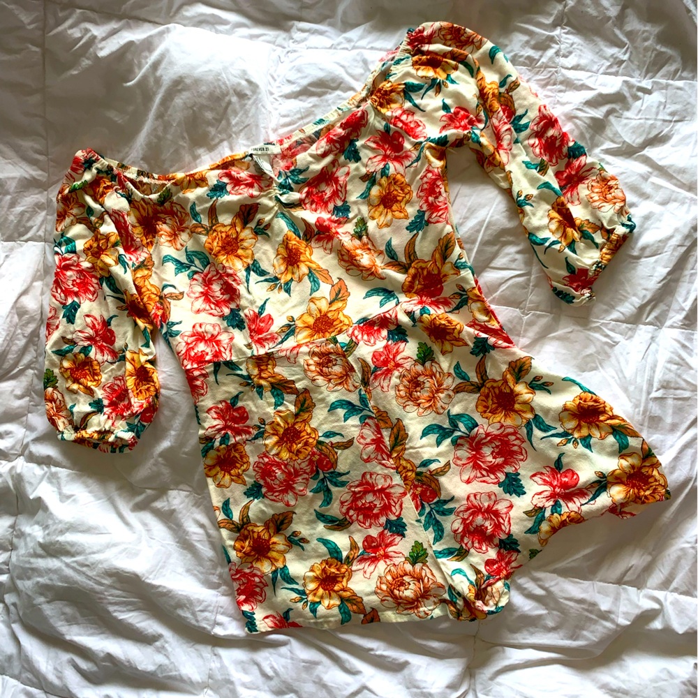 Floral print Romper shorts sweetheart shape Forever 21 size Large